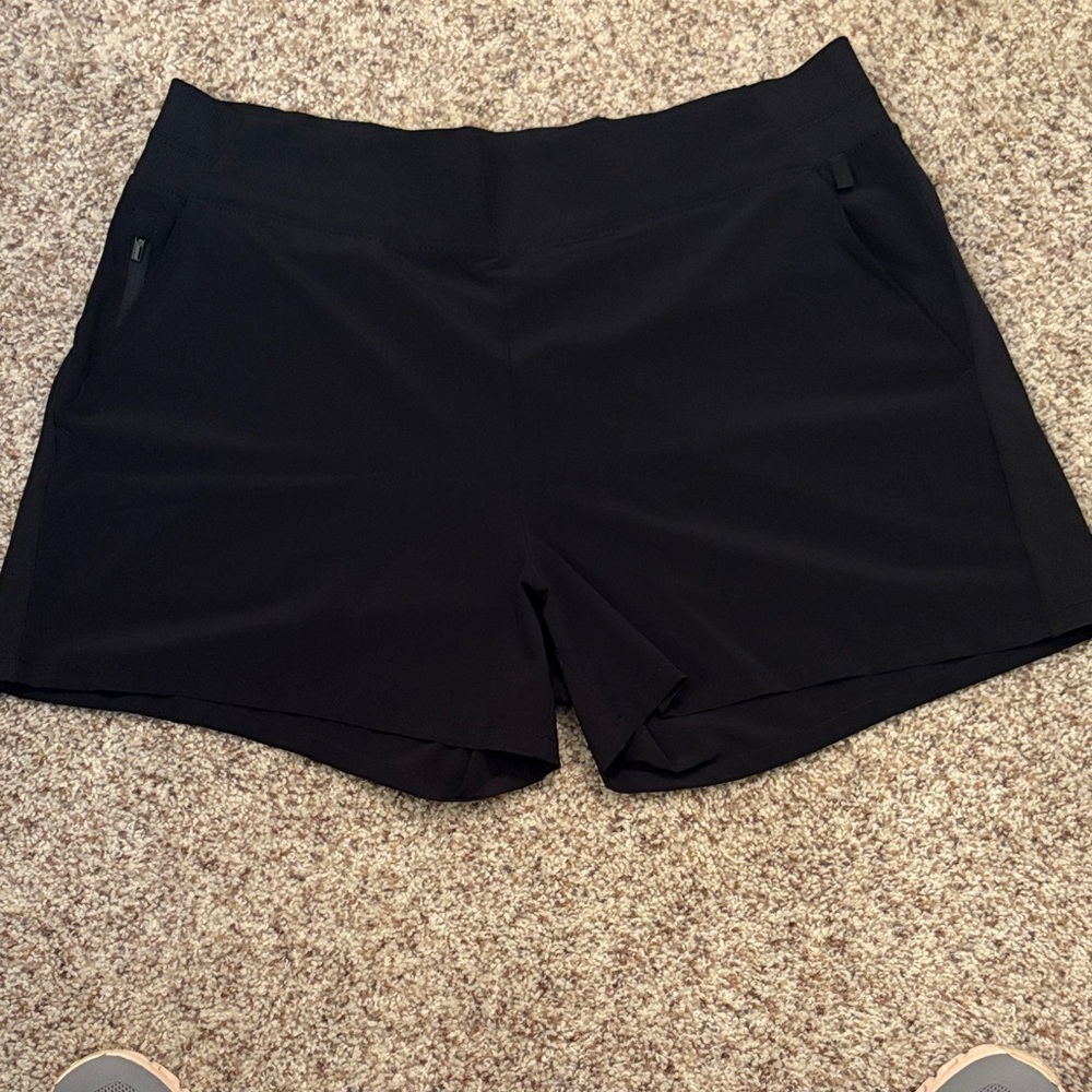 Athleta Brooklyn Black Athletic Shorts